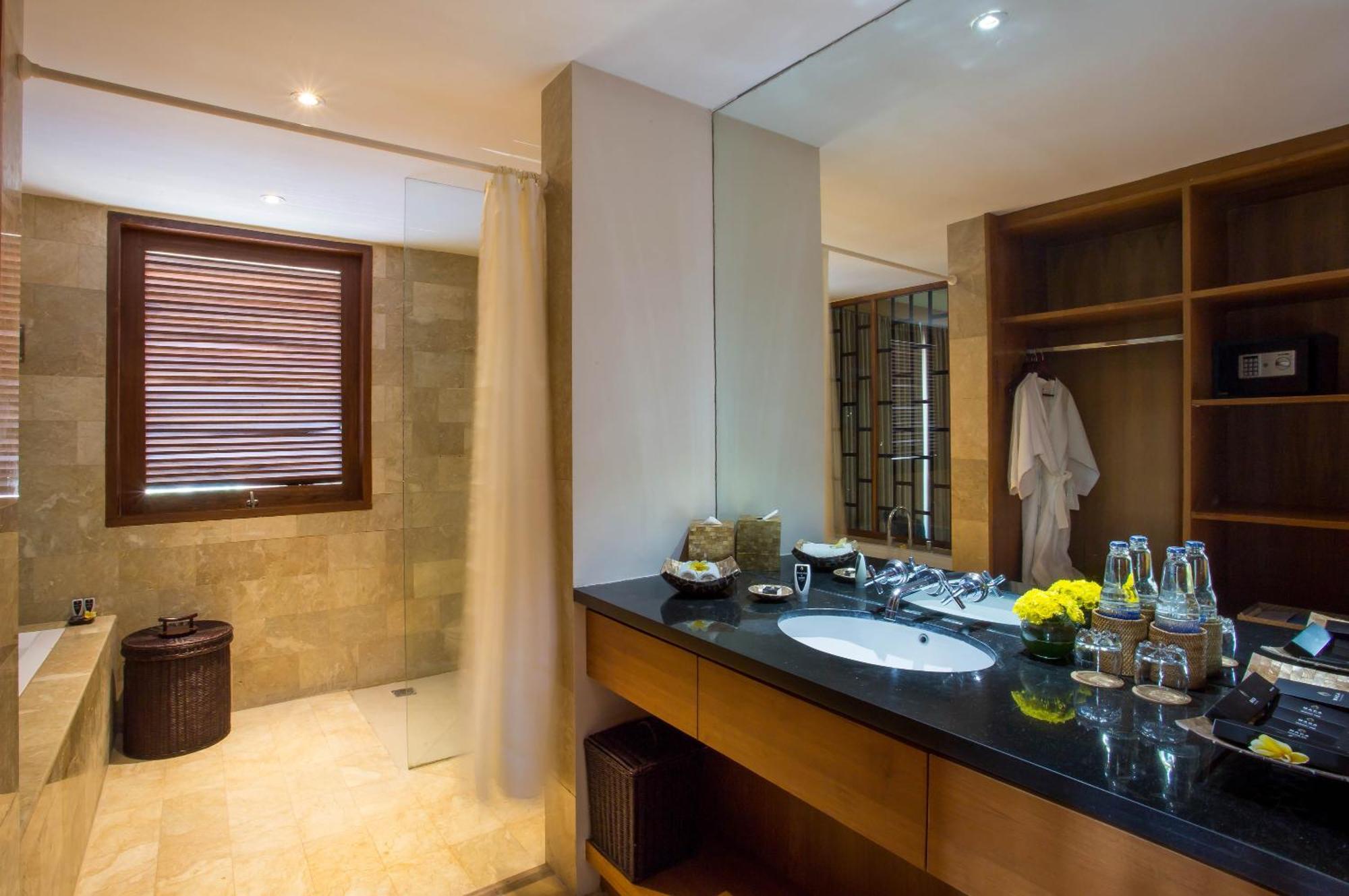 Maca Villas And Residence Umalas Seminyak Buitenkant foto