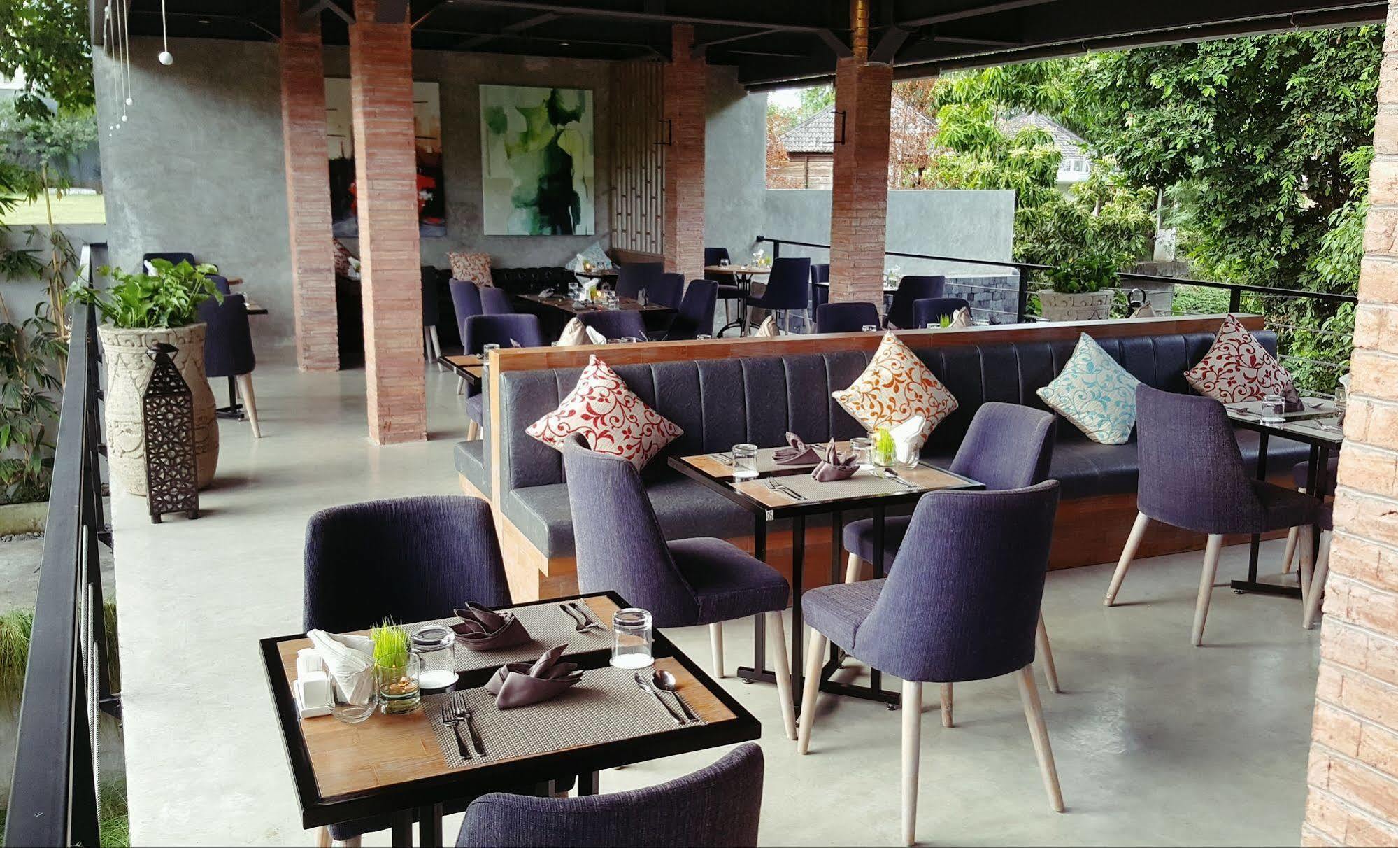 Maca Villas And Residence Umalas Seminyak Buitenkant foto